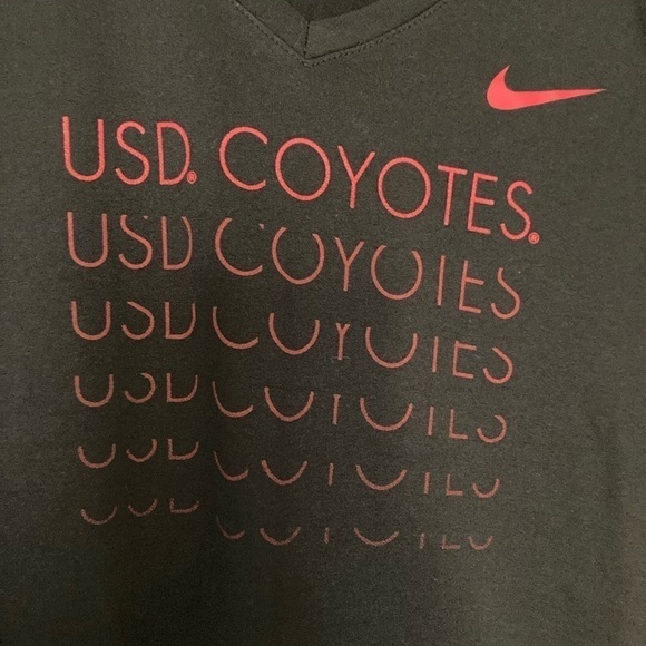 SD COYOTES!! Nike dri-fit shirt!Legend V Neck Tee New With Tags Size large - Picture 2 of 14